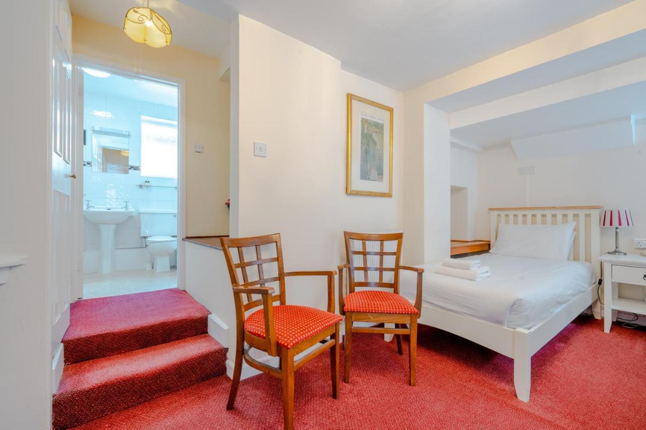 Crown Hotel Cotswold ブロックリー エクステリア 写真