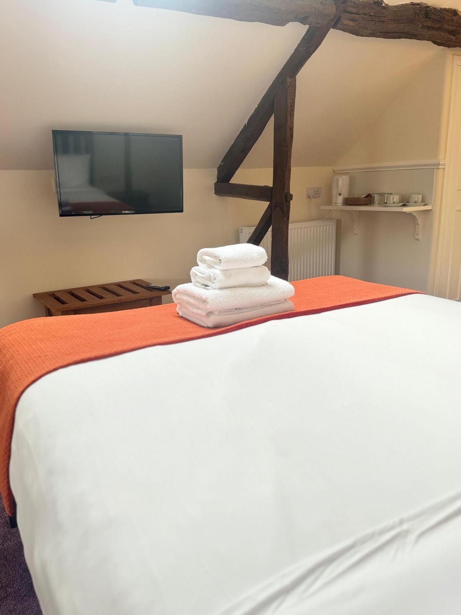 Crown Hotel Cotswold ブロックリー エクステリア 写真
