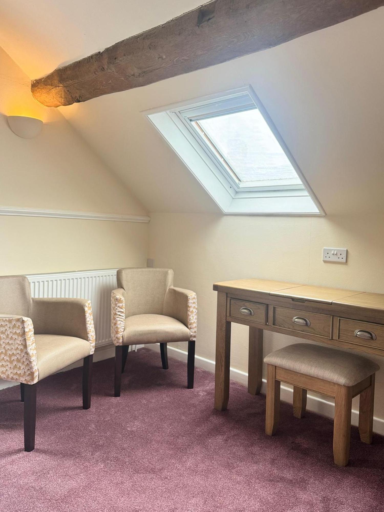 Crown Hotel Cotswold ブロックリー エクステリア 写真