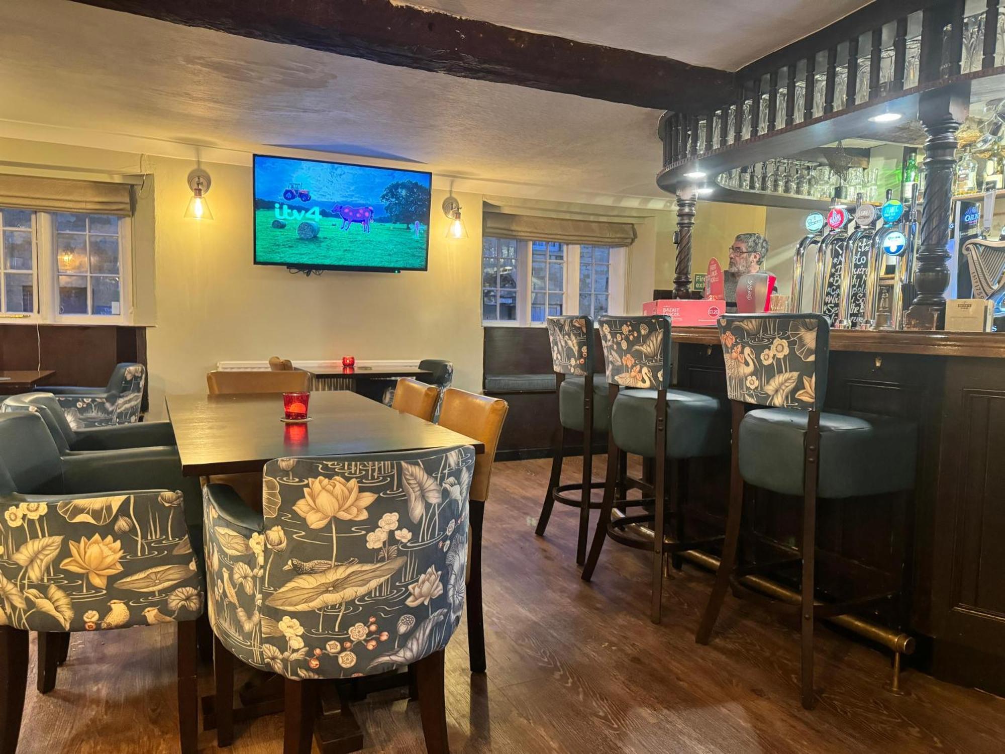 Crown Hotel Cotswold ブロックリー エクステリア 写真